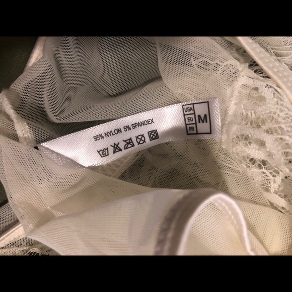 lingerie - Picture 2 of 2